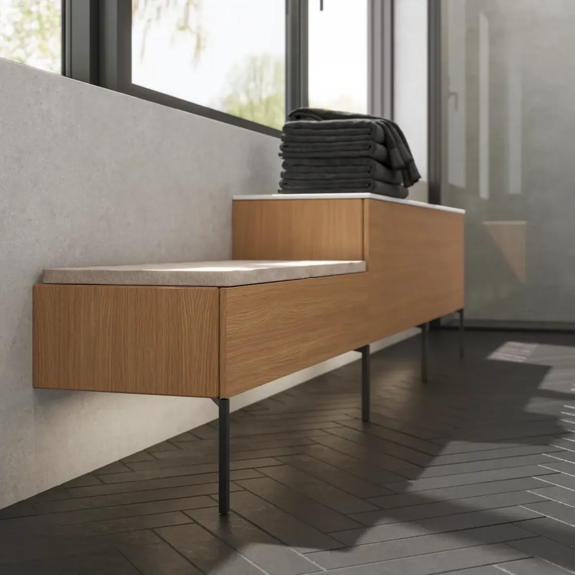 Trebenk med oppbevaring og benk